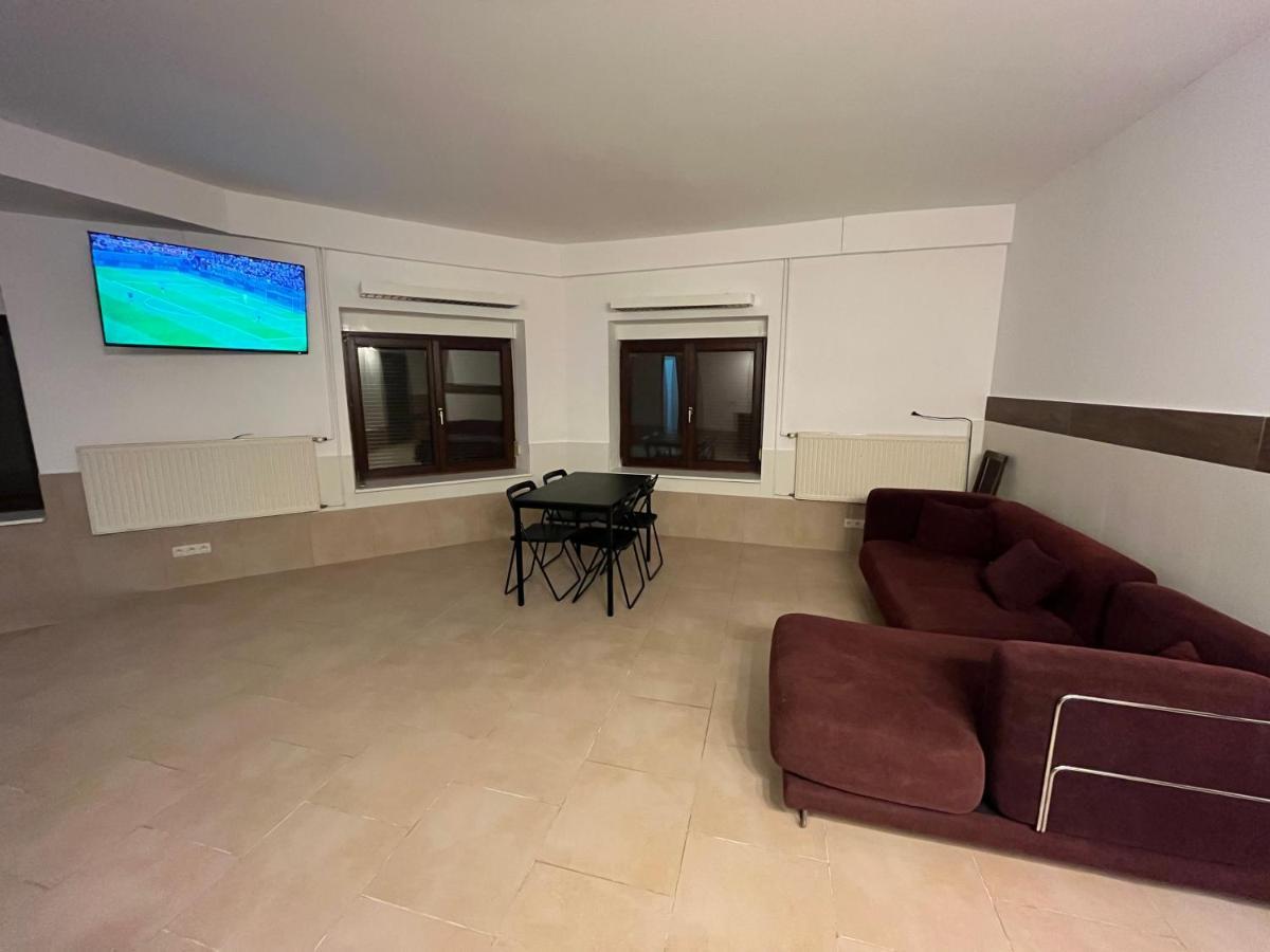 37b Guest house